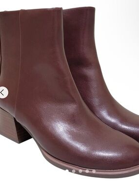 Baretraps Bessie Ankle Boots NIB
